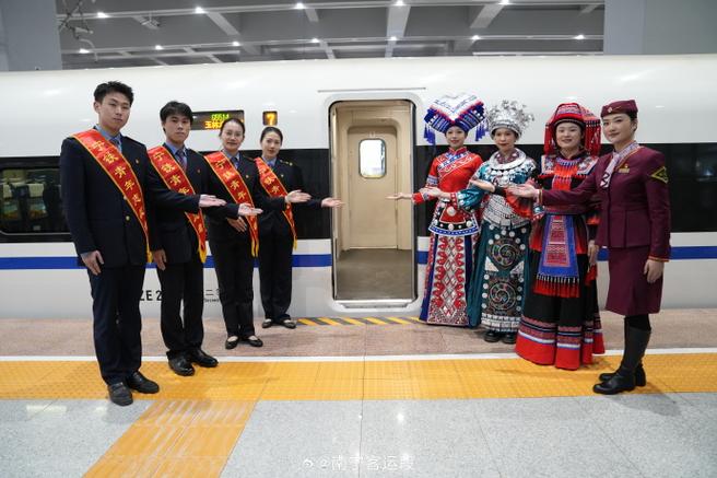 南珠高铁南玉段开通运营在即，这份“礼仪服务指南”请查收